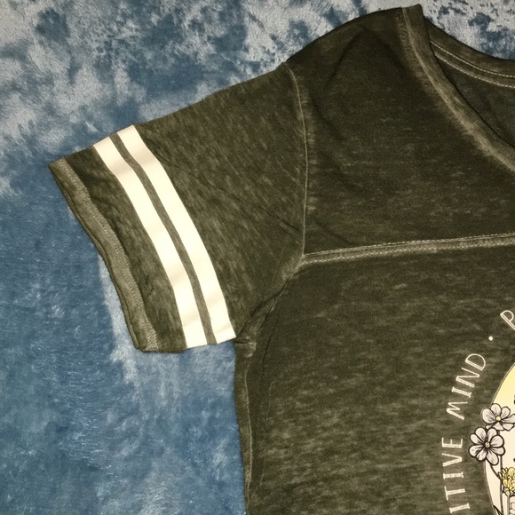 •Positive Vibes, Soul, and Life Tee• - Picture 4 of 7